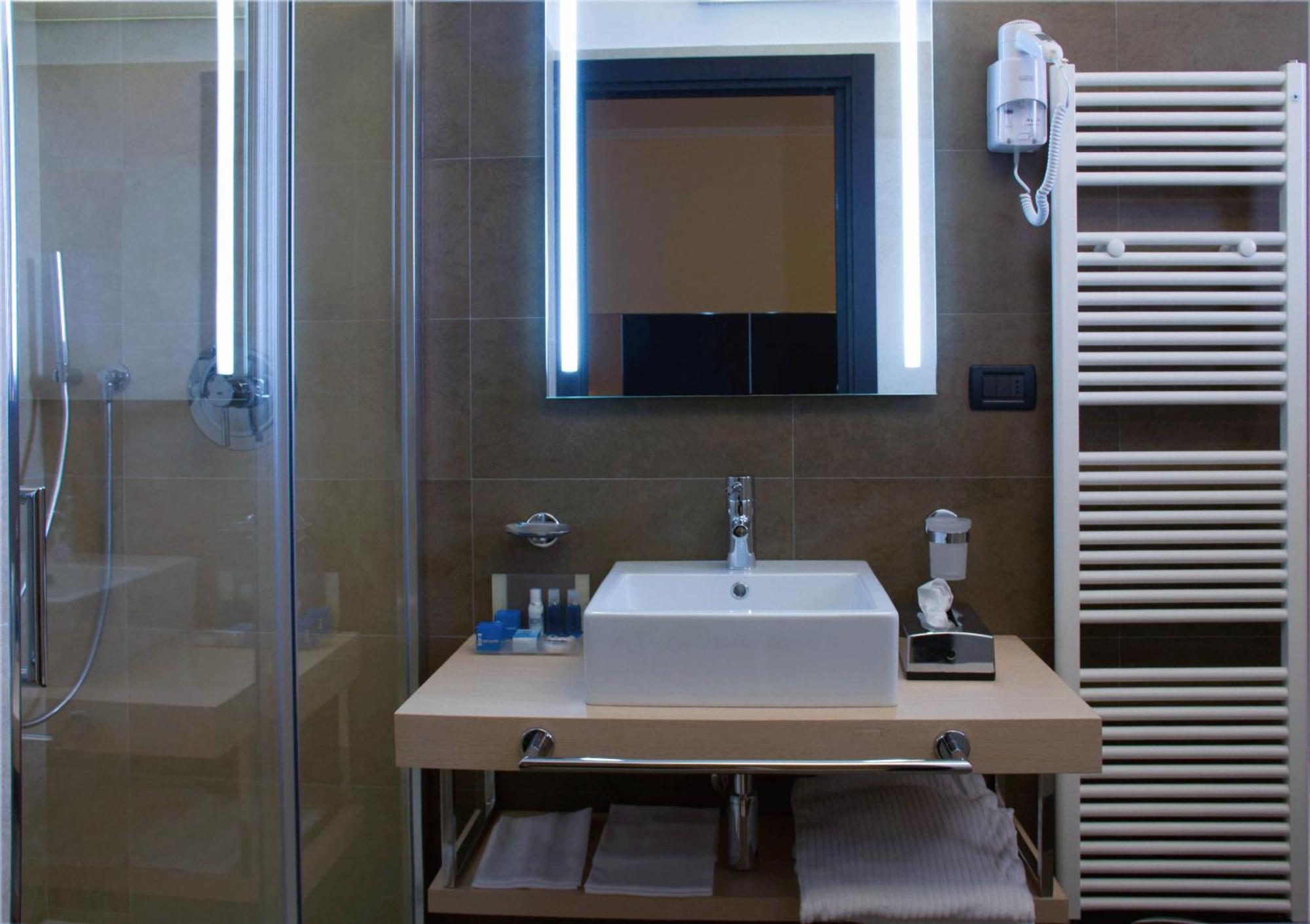 Hotel Imperial San Benedetto del Tronto Exterior photo