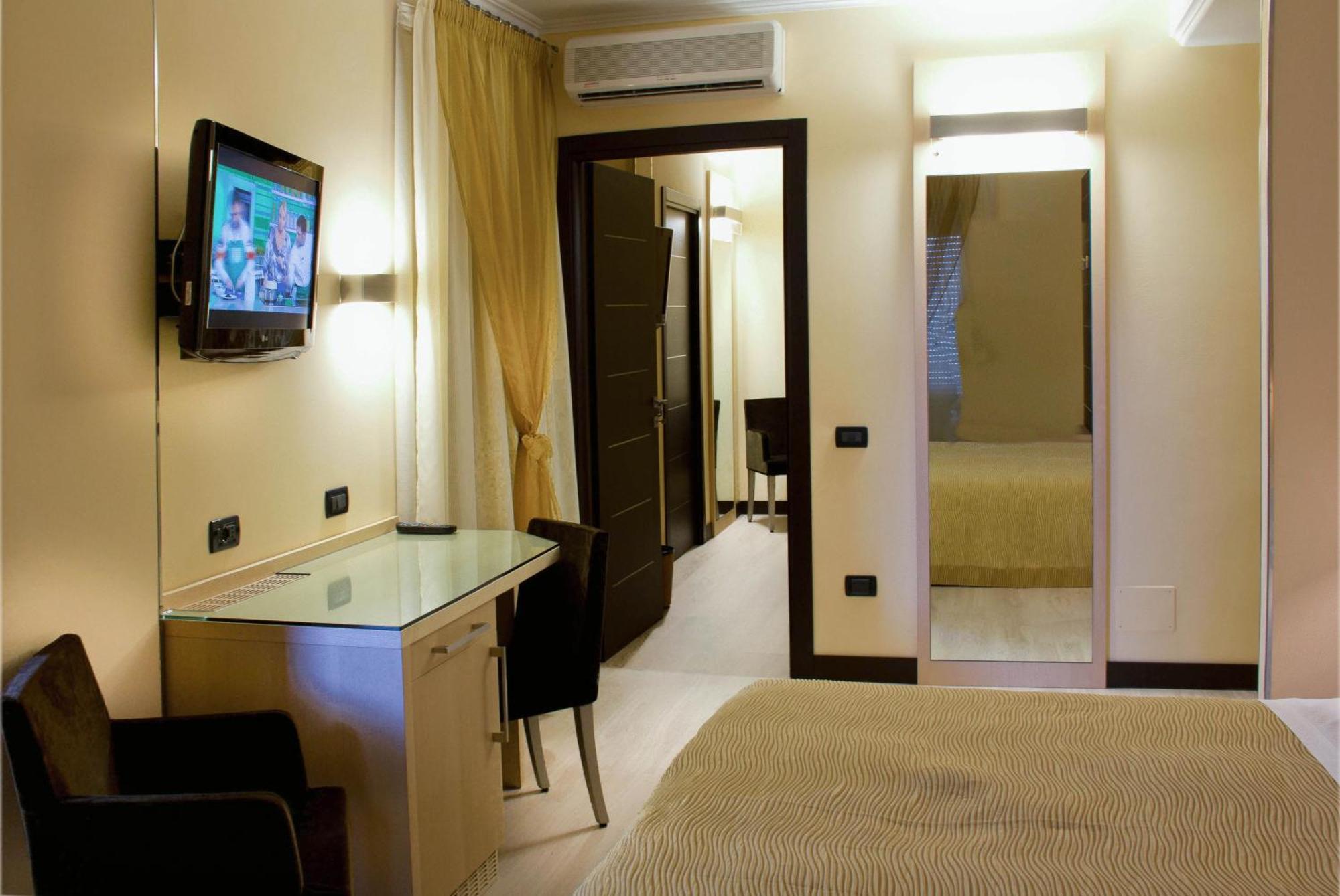 Hotel Imperial San Benedetto del Tronto Exterior photo