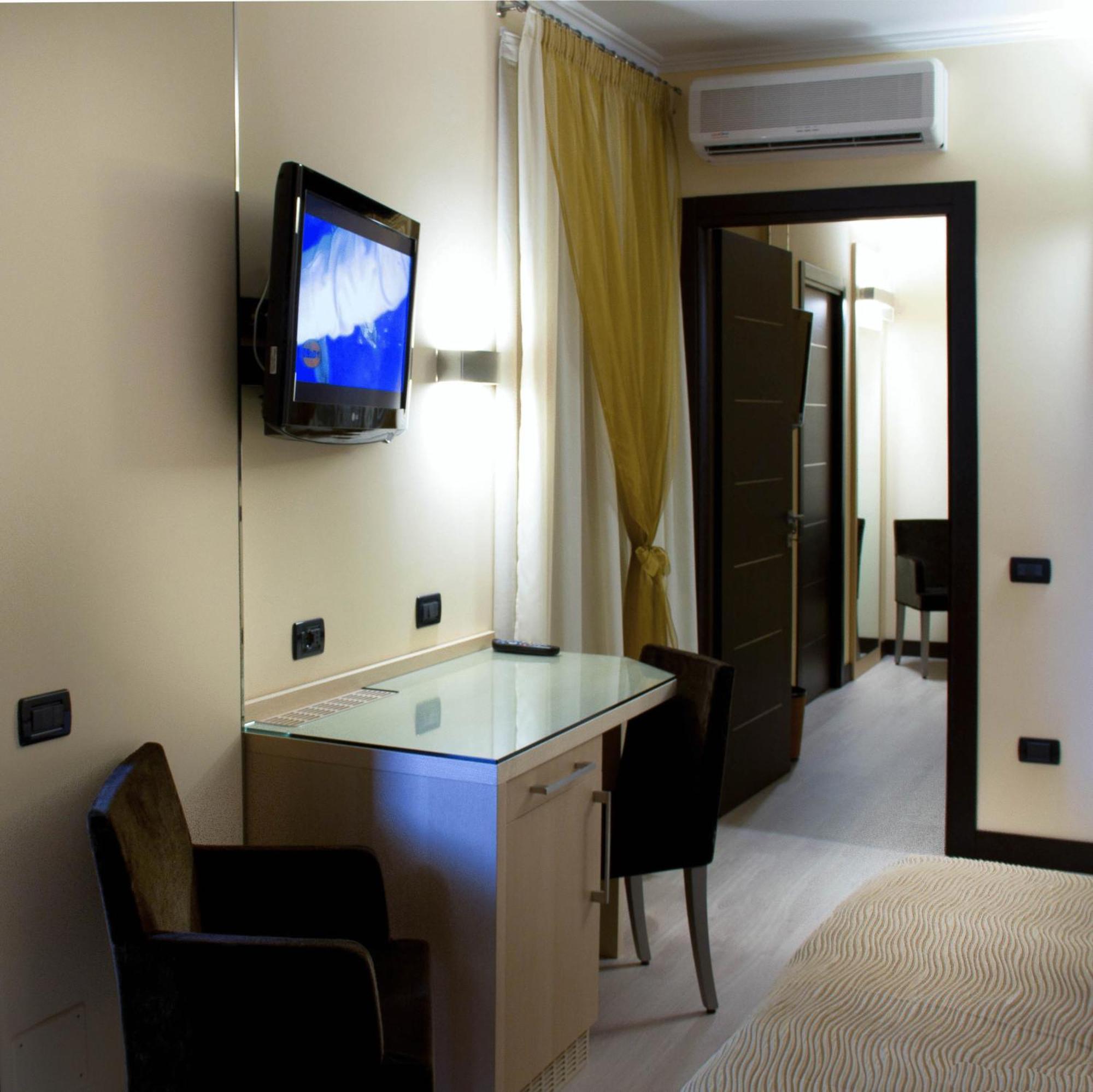 Hotel Imperial San Benedetto del Tronto Exterior photo