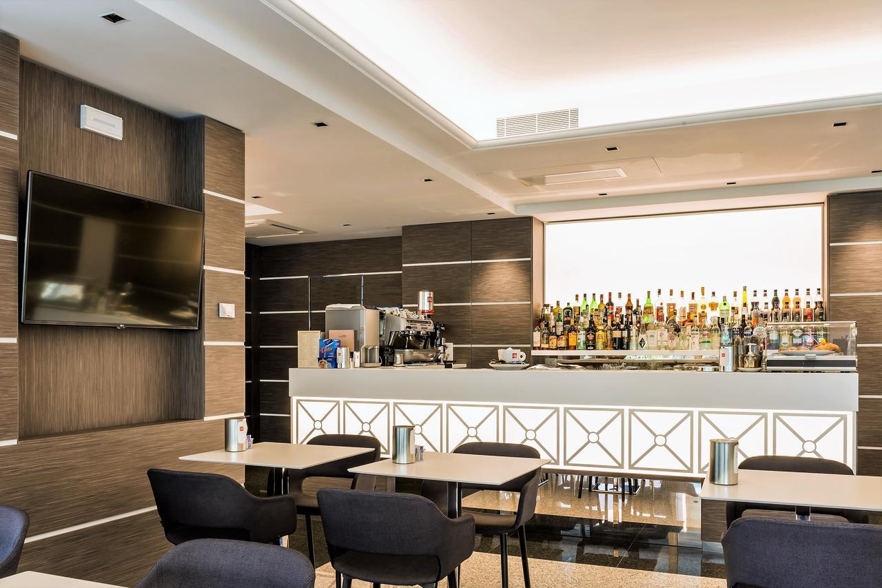 Hotel Imperial San Benedetto del Tronto Exterior photo